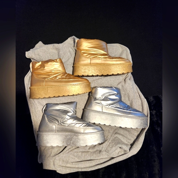 Charlotte Russe Gold And Silver Metallic Platform Boots size 10 - Picture 1 of 7
